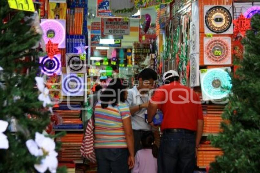 VENTA DE ARTÍCULOS NAVIDEÑOS