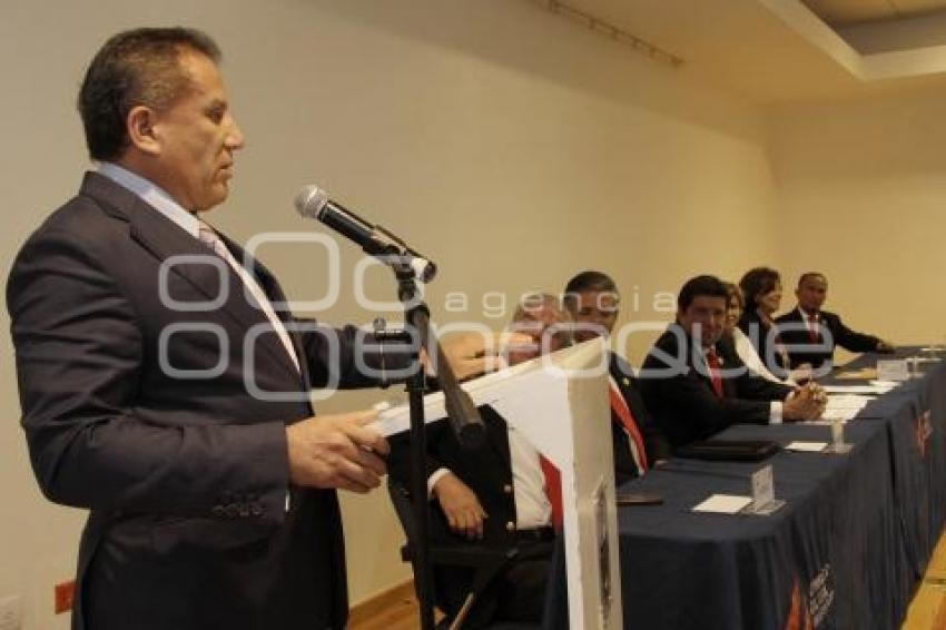 FIRMAN CONVENIO BUAP Y CRUZ ROJA