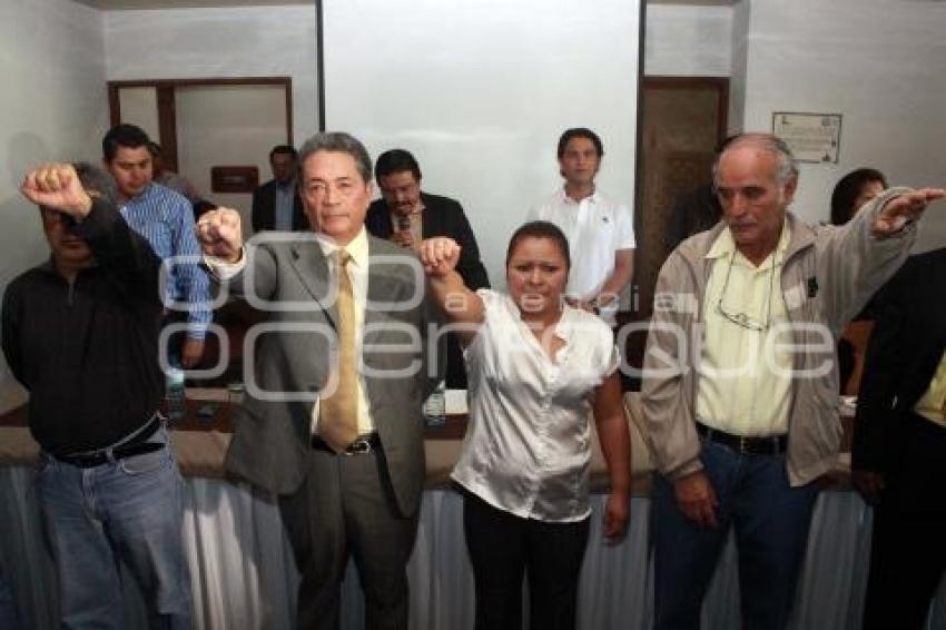 LOYOLA TOMA PROTESTA COMO DELEGADO ESTATAL DEL PRD