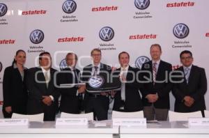 RECIBE ESTAFETA NUEVAS UNIDADES DE VOLKSWAGEN