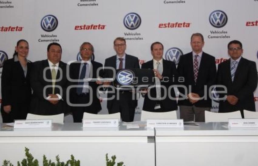 RECIBE ESTAFETA NUEVAS UNIDADES DE VOLKSWAGEN