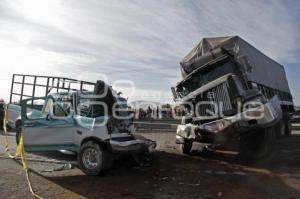 CHOQUE CON SALDO FATAL EN AUTOPISTA