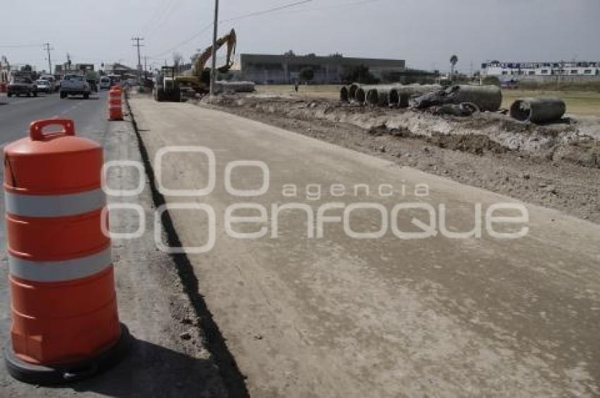 PIDEN PUENTE PEATONAL VECINOS TLAXCALANCINGO