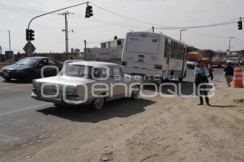 PIDEN PUENTE PEATONAL VECINOS TLAXCALANCINGO