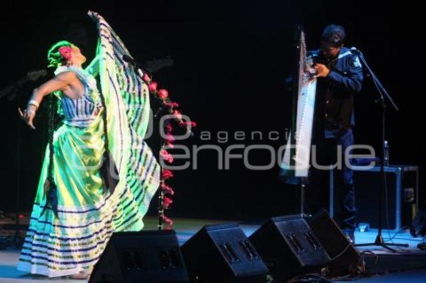 CONCIERTO LILA DOWNS.CCU BUAP