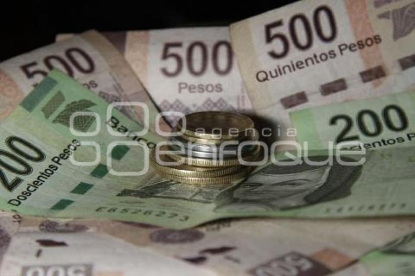 ECONOMÍA . DINERO