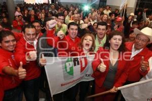 FESTEJAN EN EL PRI MUNICIPAL