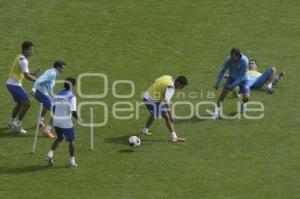 FUTBOL . ENTRENAMIENTO PUEBLA FC