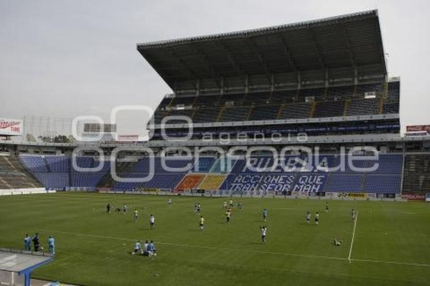 FUTBOL . ENTRENAMIENTO PUEBLA FC