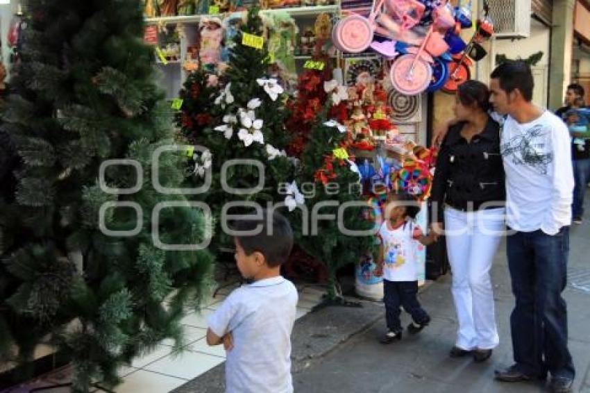 VENTA DE ARTÍCULOS NAVIDEÑOS