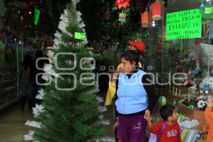 VENTA DE ARTÍCULOS NAVIDEÑOS