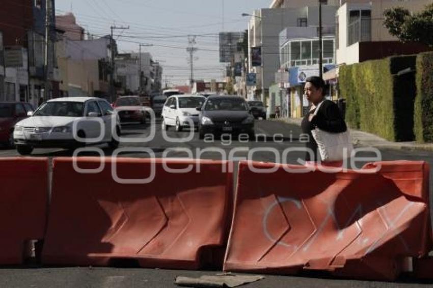 CIERRE POR OBRAS DE PAVIMENTACIÓN CON CONCRETO HIDRÁULICO