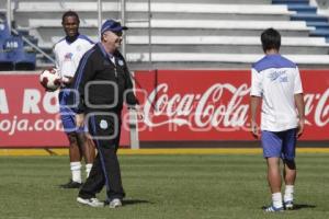 ENTRENAMIENTO PUEBLA . MANUEL LAPUENTE