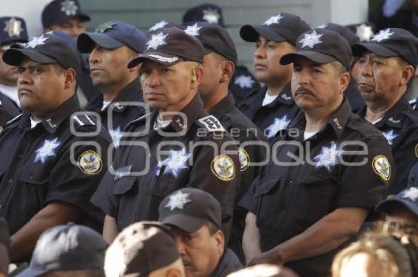 ENTREGA DE ESTÍMULOS A POLICÍA AUXILIAR
