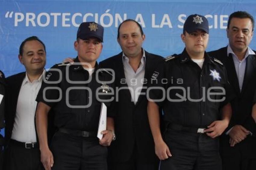 ENTREGA DE ESTÍMULOS A POLICÍA AUXILIAR