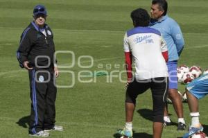 ENTRENAMIENTO PUEBLA . MANUEL LAPUENTE
