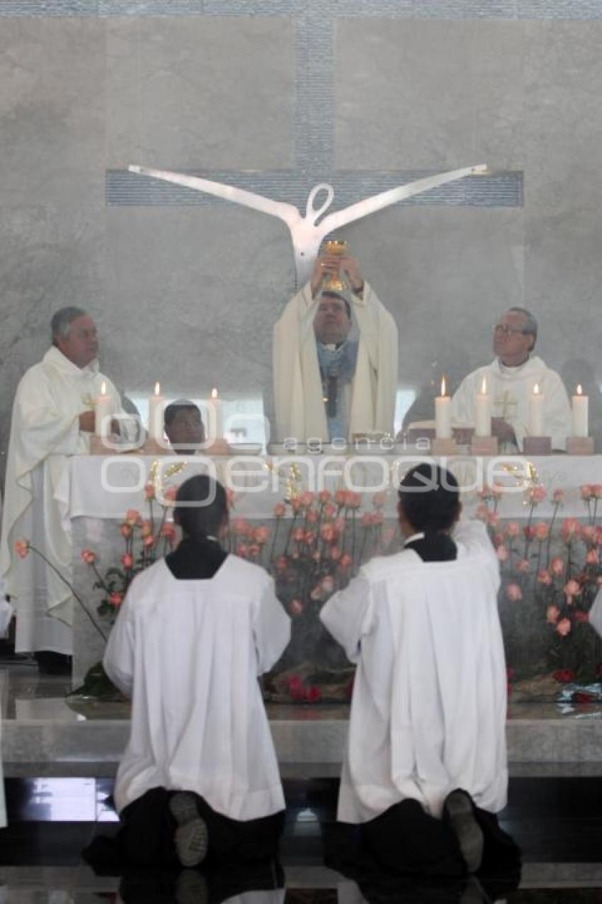 CONSAGRACIÓN CAPILLA DE DIARIO SEMINARIO PALAFOXIANO