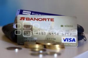 AUMENTARÁ EN 2013 EL PAGO MÍNIMO EN TARJETAS BANCARIAS