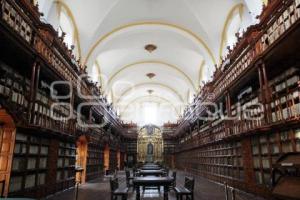 BIBLIOTECA PALAFOXIANA