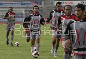 ENTRENAMIENTO LOBOS BUAP