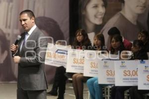 GOBIERNO . BECAS PRONABES