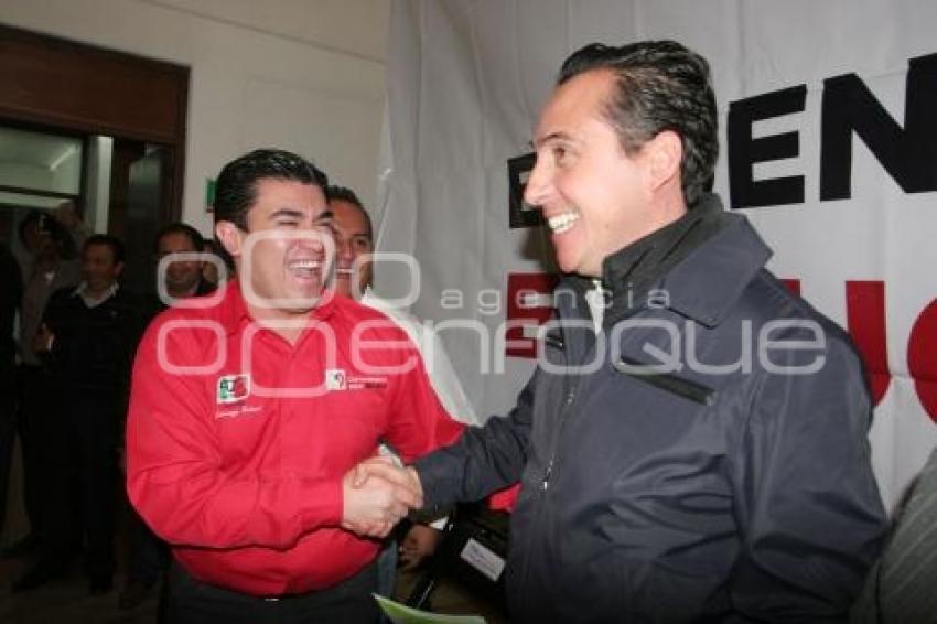 PABLO FERNÁNDEZ DEL CAMPO RECIBE APOYO DE MOVIMIENTO TERRITORIAL DEL PRI