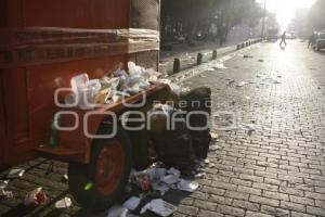 BASURA EN LA VILLITA