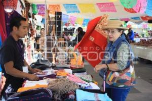 FERIA DE COLORES, SONIDOS  Y SABORES