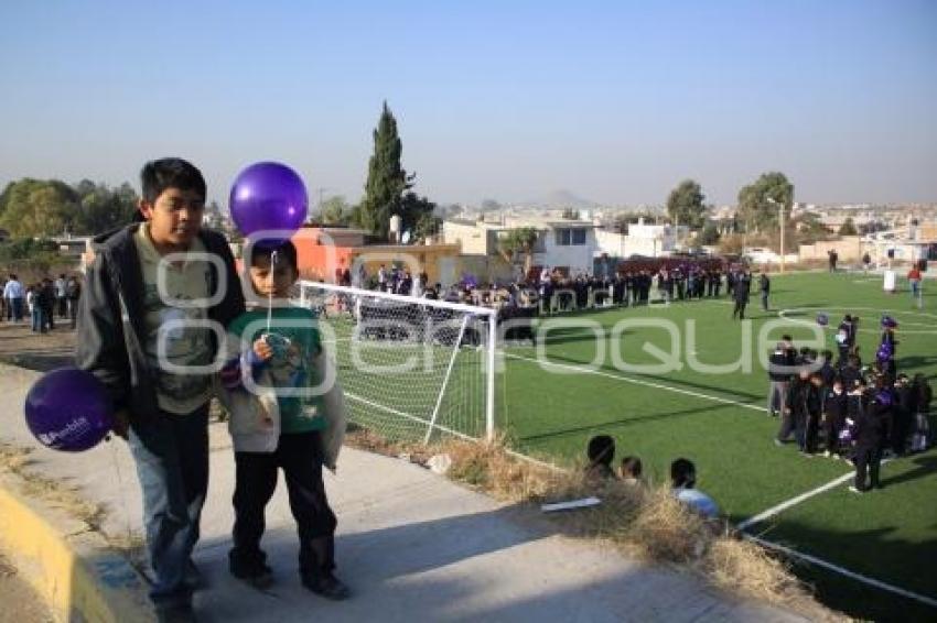 ENTREGA DE CANCHA DE FÚTBOL EN EL BARRIO DE SANTA CATARINA