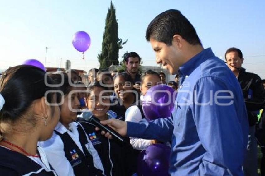 ENTREGA DE CANCHA DE FÚTBOL EN EL BARRIO DE SANTA CATARINA