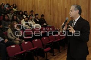 LUIS ERNESTO DERBEZ