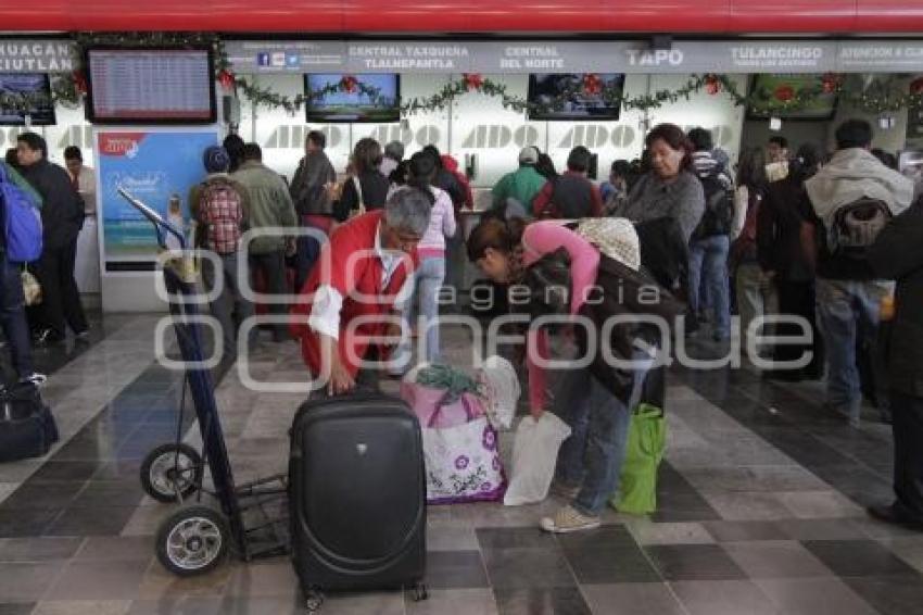 VIAJEROS EN LA CAPU