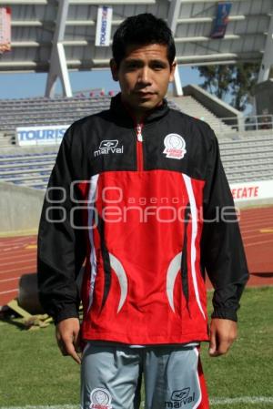 LOBOS PRESENTAN SEIS REFUERZOS