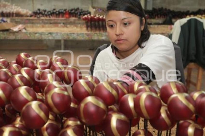 FABRICACIÓN ESFERAS NAVIDEÑAS