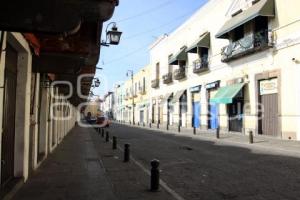 CALLES VACÍAS . NAVIDAD