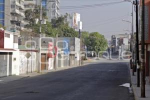 CALLES VACÍAS . NAVIDAD