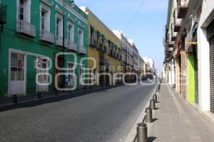 CALLES VACÍAS . NAVIDAD