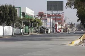 CALLES VACÍAS . NAVIDAD