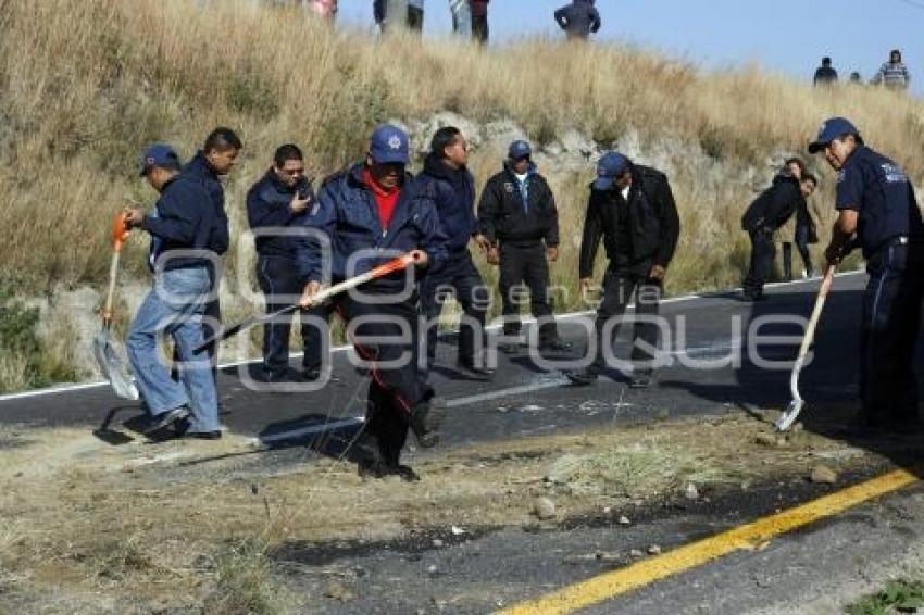 VOLCADURA DE AUTOBÚS DE PASAJEROS ATAH