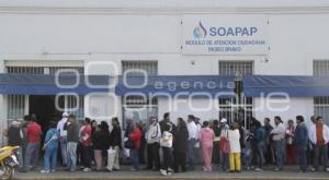 FILA PARA PAGO DEL SERVICIO DE AGUA