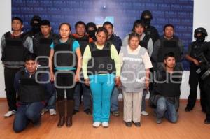 BANDA DE ROBO DE VEHÍCULO