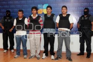 BANDA ASALTANTES