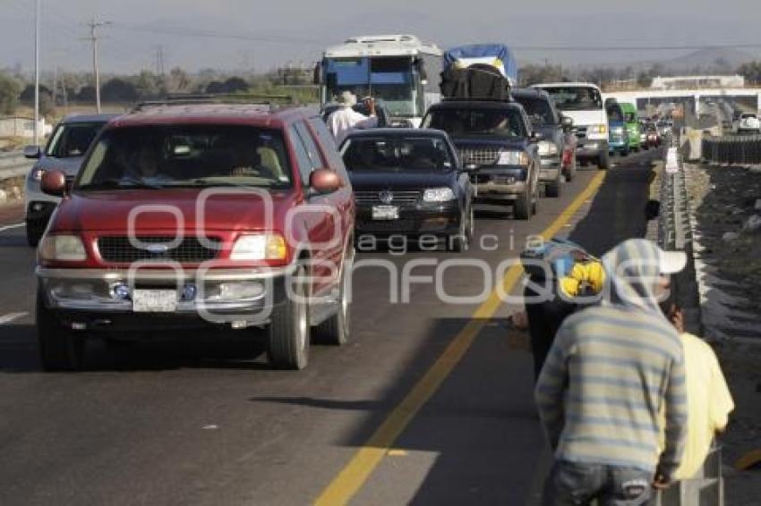 AUMENTO AFLUENCIA VEHICULAR EN AUTOPISTA