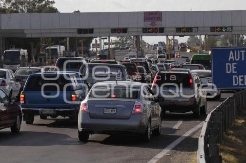 AUMENTO AFLUENCIA VEHICULAR EN AUTOPISTA