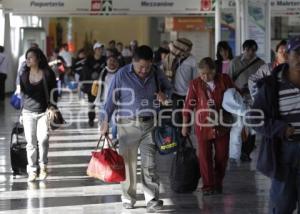 REGRESAN VACACIONISTAS A PUEBLA