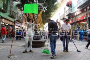 ECOLOGISTAS EN EL CENTRO