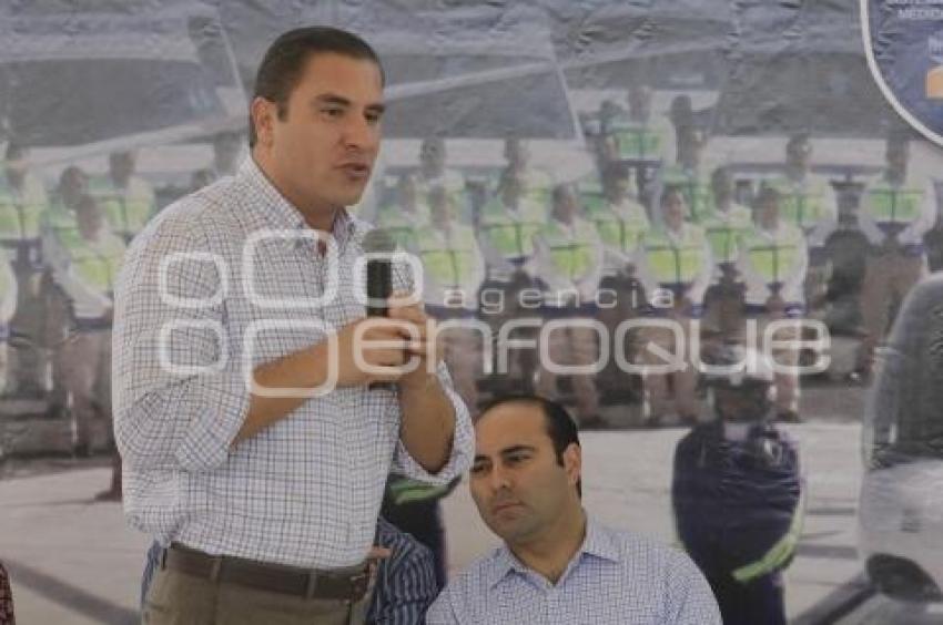 SALUD . ENTREGA AMBULANCIAS