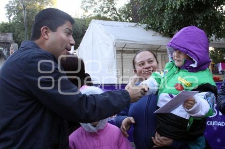 LANZAN GLOBO AEROSTÁTICO CON CARTAS A LOS REYES MAGOS