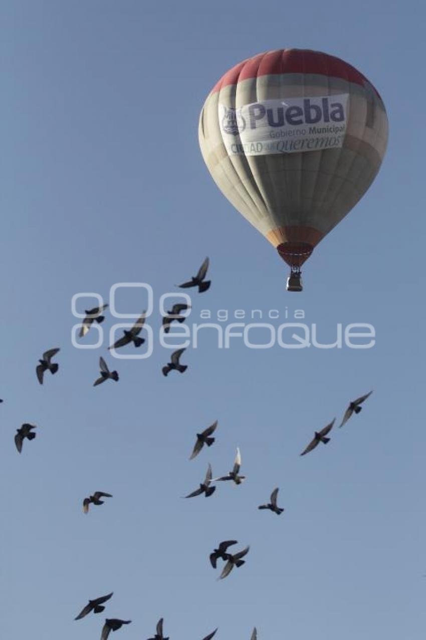 LANZAN GLOBO AEROSTÁTICO CON CARTAS A LOS REYES MAGOS