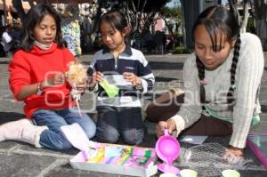 NIÑOS FELICES CON LA LLEGADA DE LOS REYES MAGOS